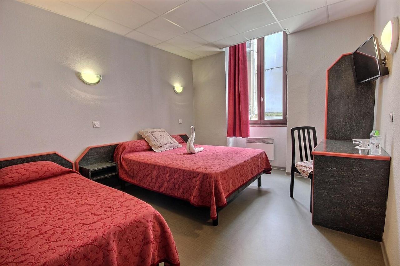 Hotel Central Saint-Pierre-dʼAlbigny المظهر الخارجي الصورة